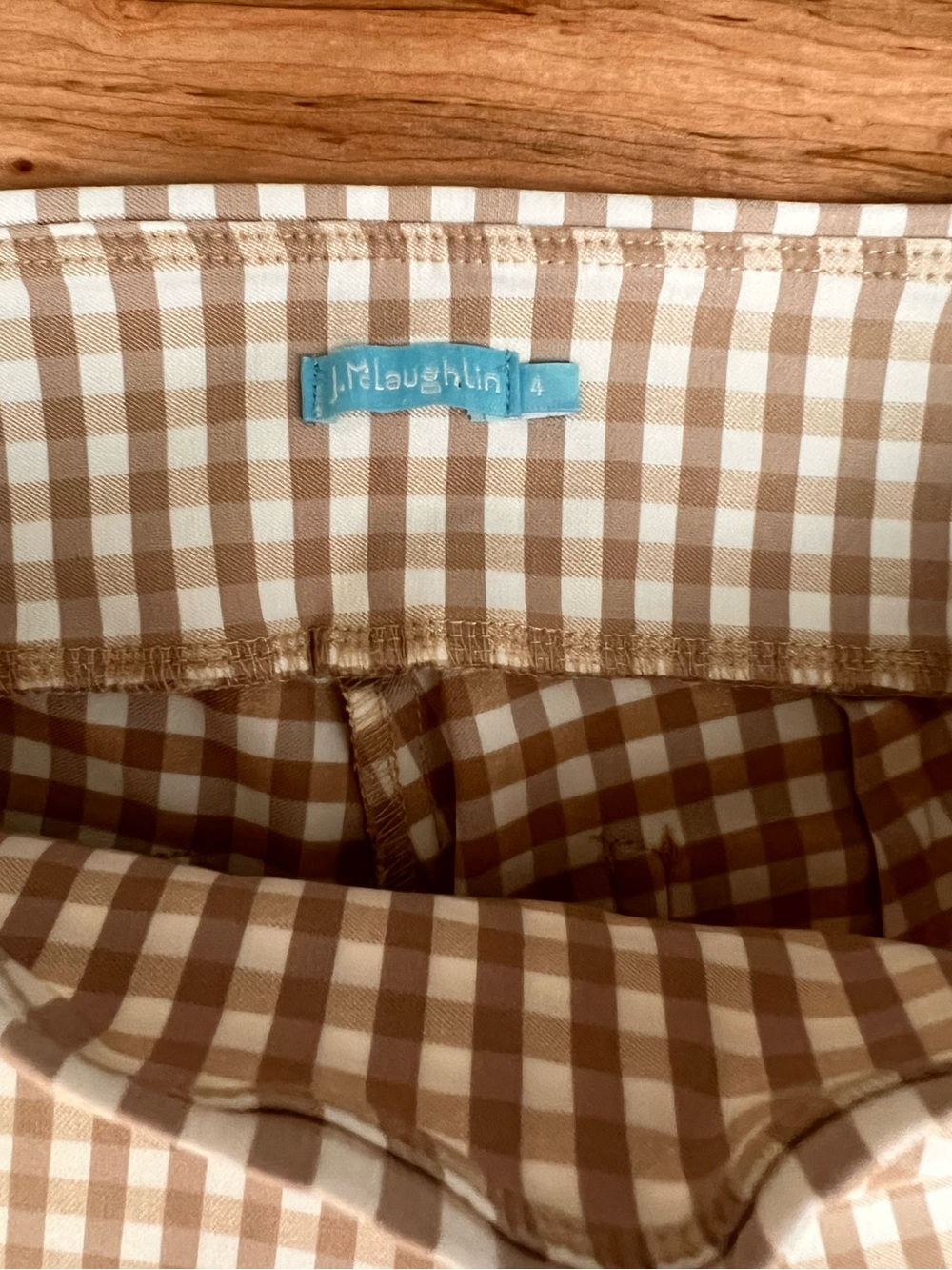 J. McLaughlin Gingham Shorts Size 4 Tan White Preppy Coastal Country Club Summer - Picture 2 of 6